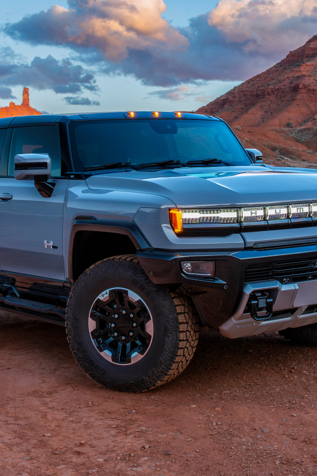 Автомобиль GMC Hummer EV 2024 года