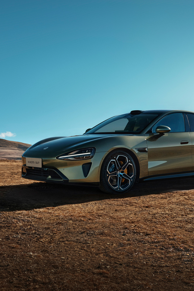 Новый автомобиль Xiaomi SU7 2024  года