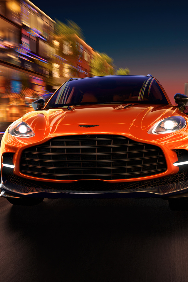 Вид спереди на автомобиль Aston Martin DBX707 2024 года