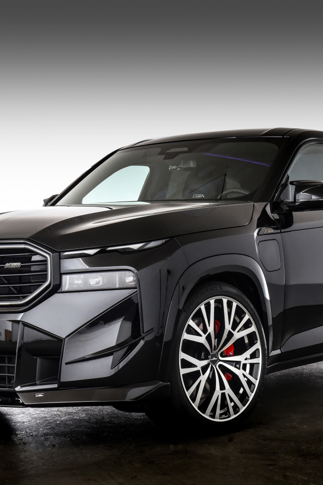 Черный автомобиль AC Schnitzer BMW XM 2024 года