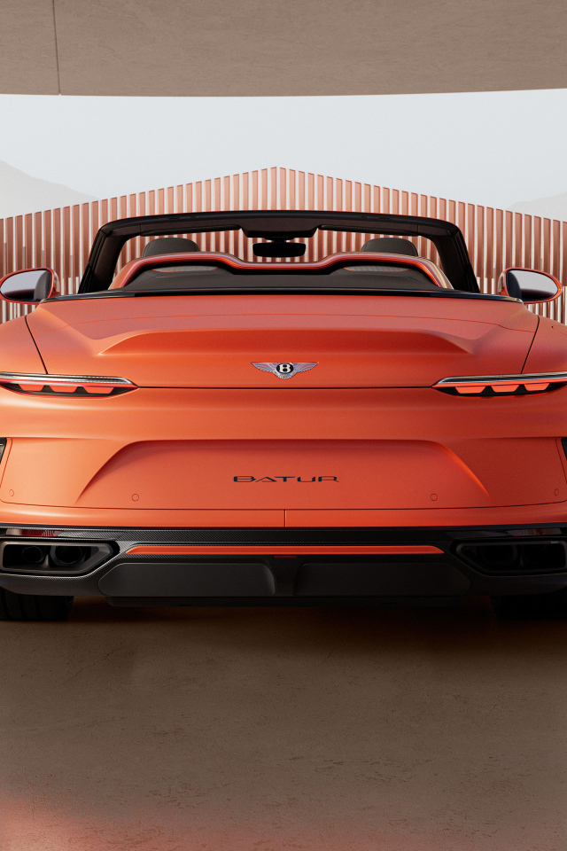 Авто Bentley Mulliner Batur Convertible 2024  года вид сзади