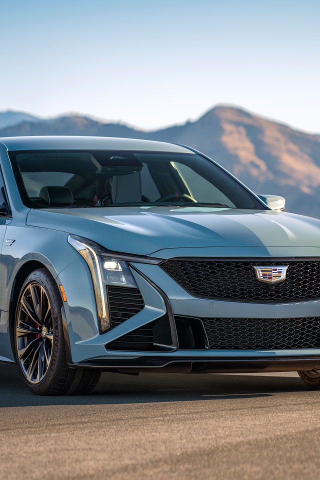 Автомобиль Cadillac CT5-V Blackwing 2025 года
