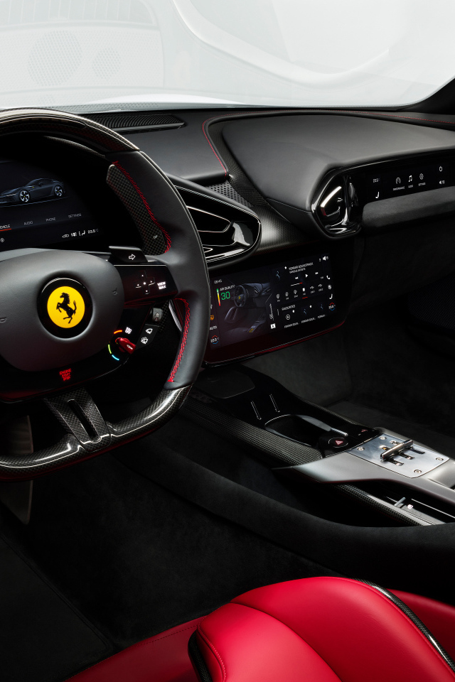 Черный салон автомобиля Ferrari 12Cilindri 2024 года