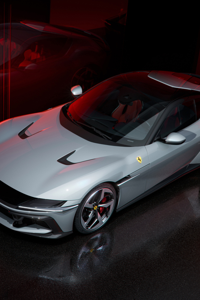 Вид сверху на автомобиль Ferrari 12Cilindri 2024 года