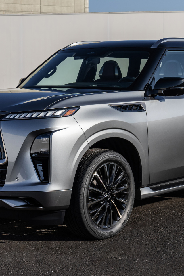 Большой дорогой автомобиль Infiniti QX80 Autograph AWD 2025 года