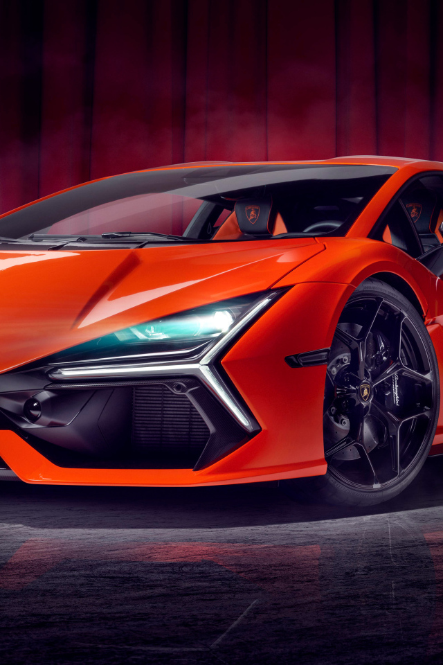 Новый гиперкар Lamborghini Revuelto