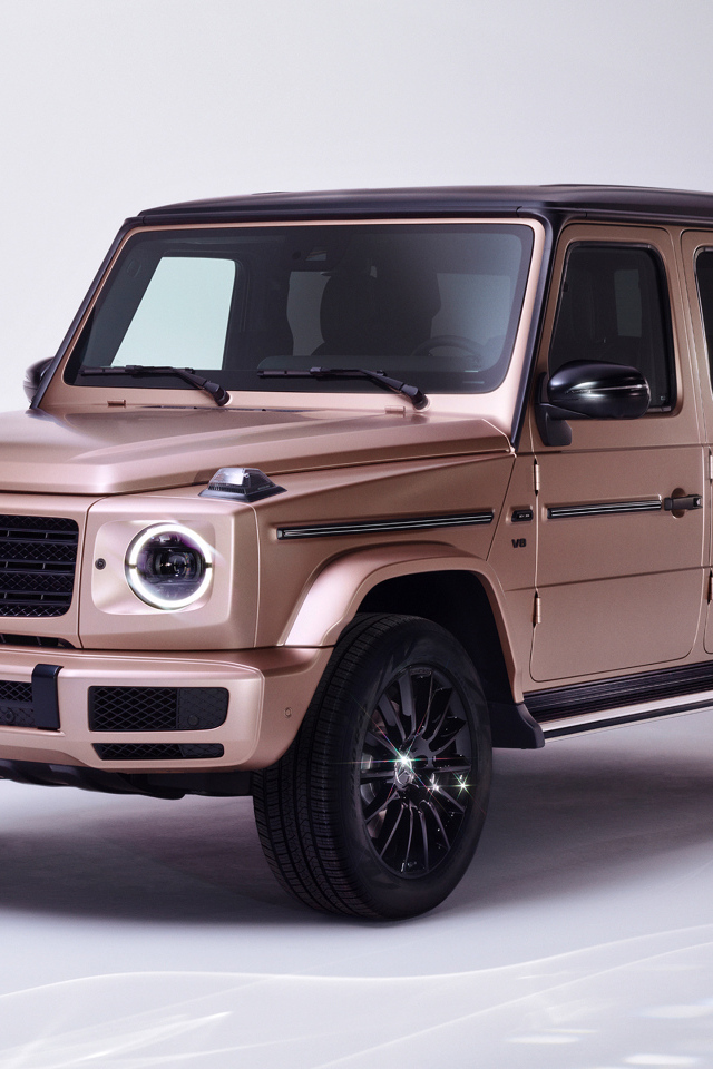 Стильный автомобиль Mercedes-Benz G 500 Stronger Than Diamonds