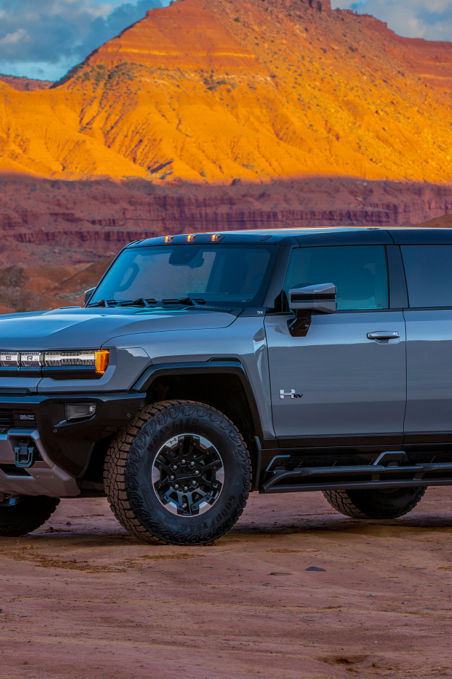 Внедорожник GMC Hummer EV 2024 года