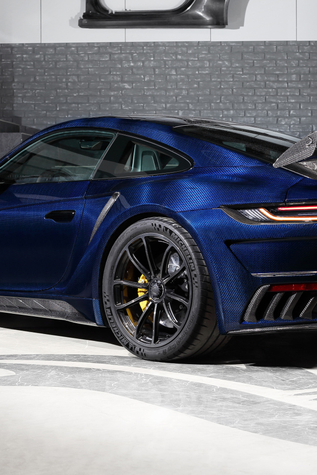 Синий автомобиль TopCar Porsche 911 Turbo S Stinger GTR Stealth Edition 2024  года
