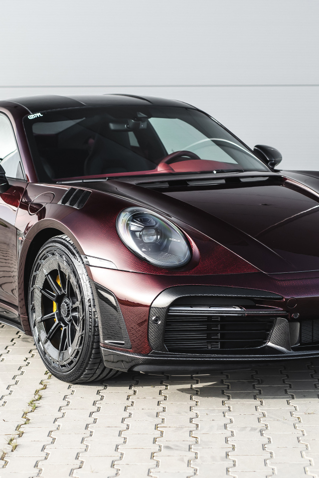 Бордовый автомобиль TopCar Porsche 911 Turbo S Stinger GTR Stealth Edition