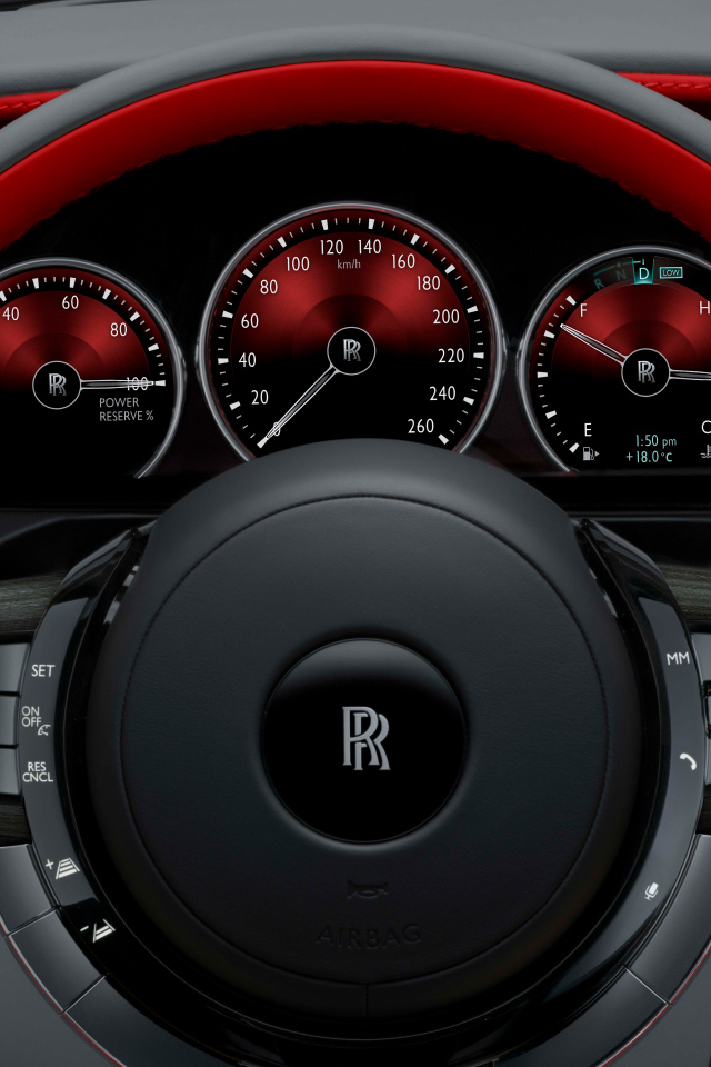 Большой кожаный руль автомобиля Rolls-Royce Ghost Prism