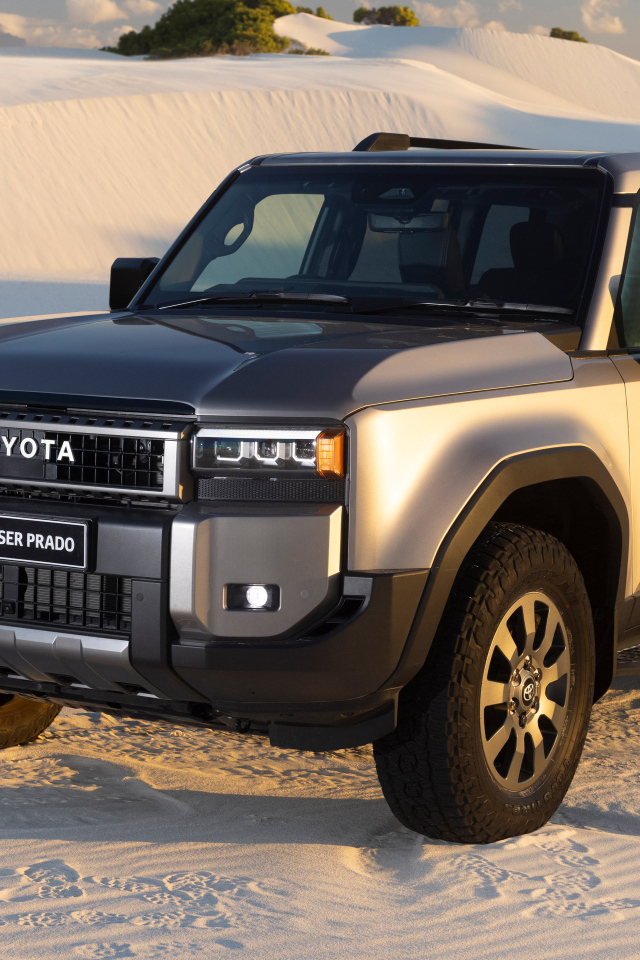 Внедорожник Toyota Land Cruiser Prado VX-R 2024 года