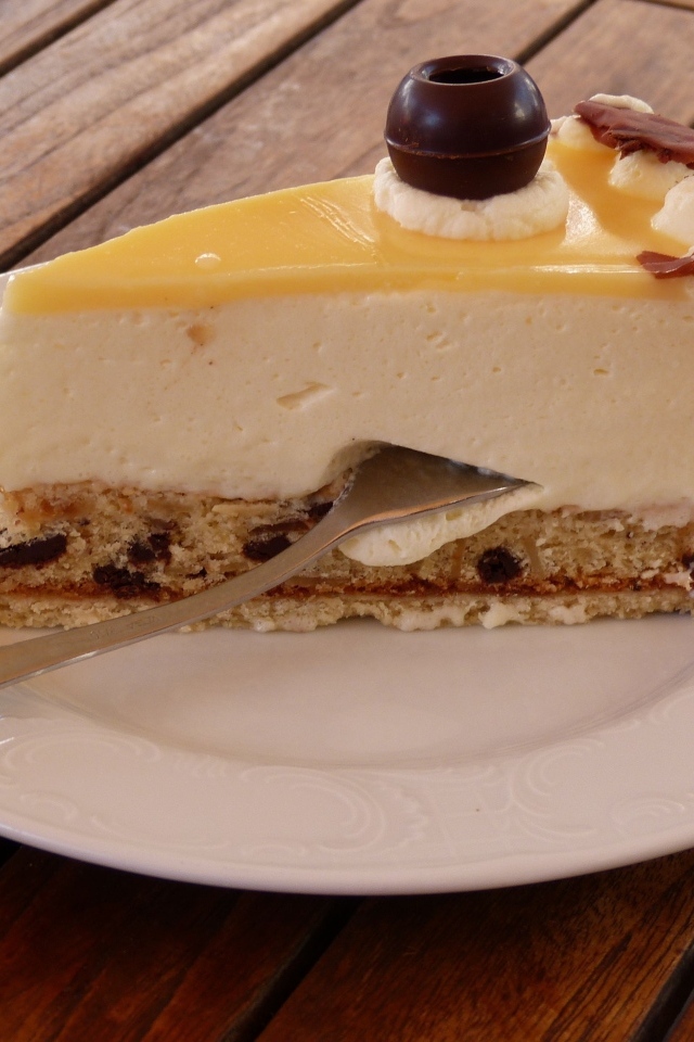 Кусок вкусного ароматного торта