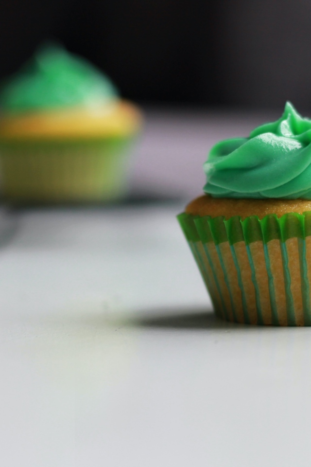 Кекс с зеленым кремом
