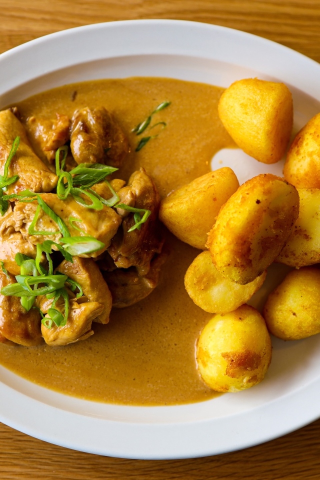 Курица терияки с картофелем в соусе