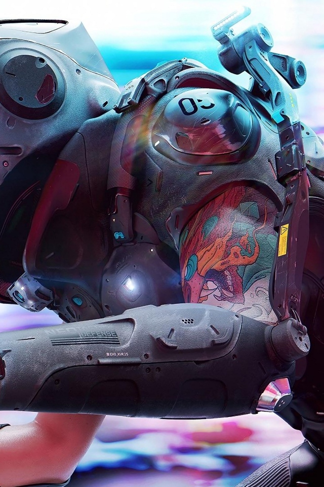 Девушка cyberpunk в костюме на мотоцикле