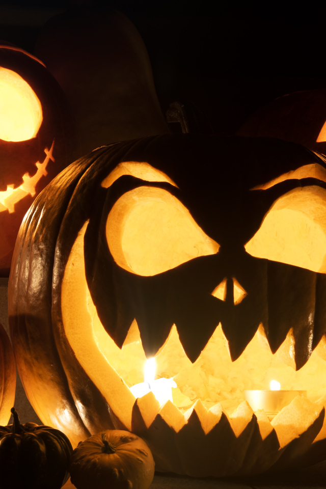 Жуткие тыквы фонари на праздник Хэллоуин