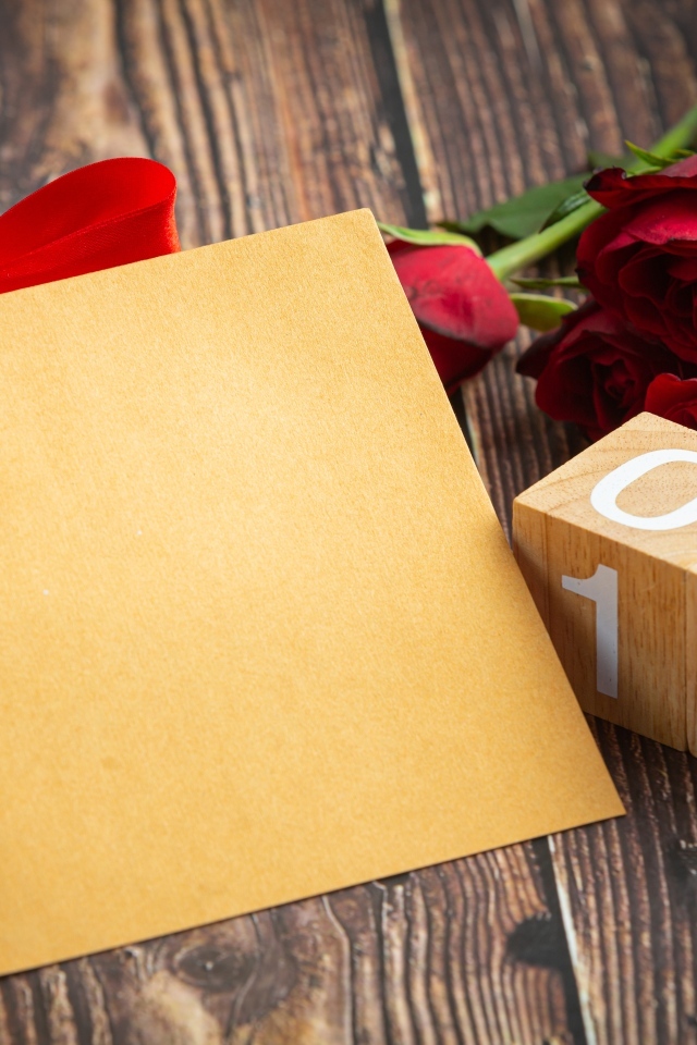 Шаблон открытки с розами на День Святого Валентина 14 февраля