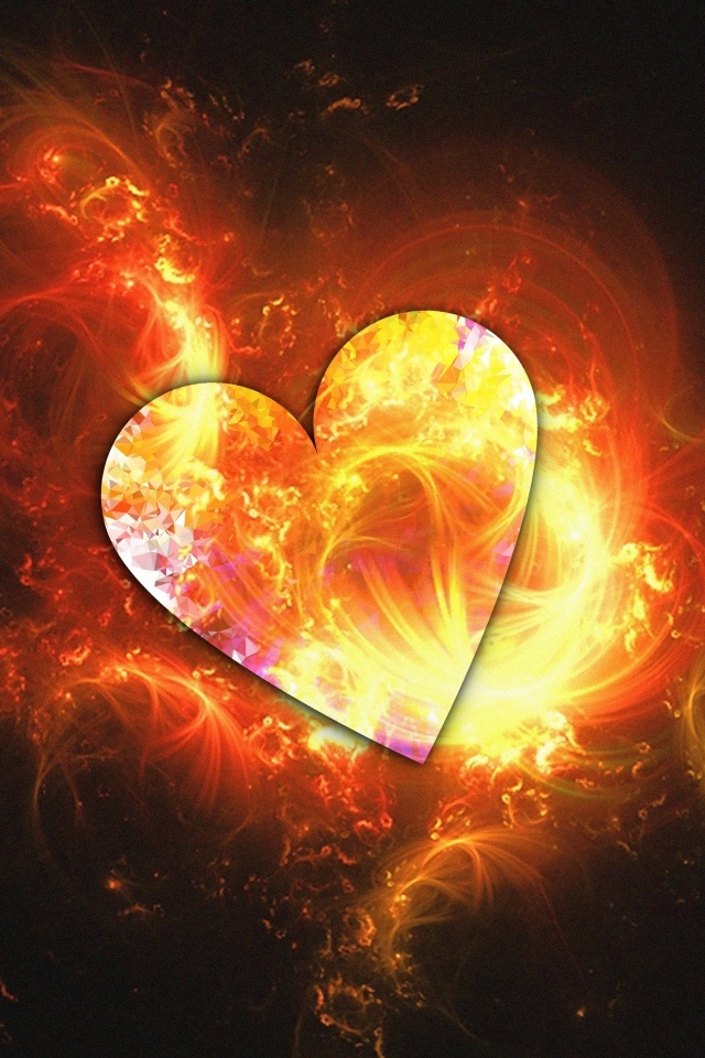 Огненное сердце на абстрактном фоне