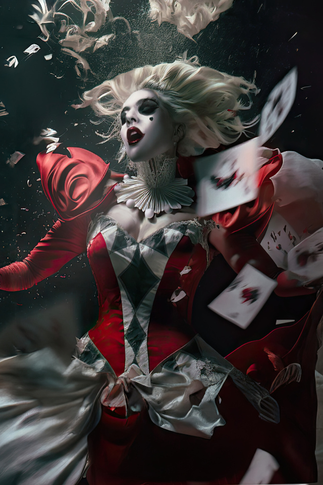 Персонаж Харли Квинн с картами в новом фильме Джокер: Безумие на двоих, 2024