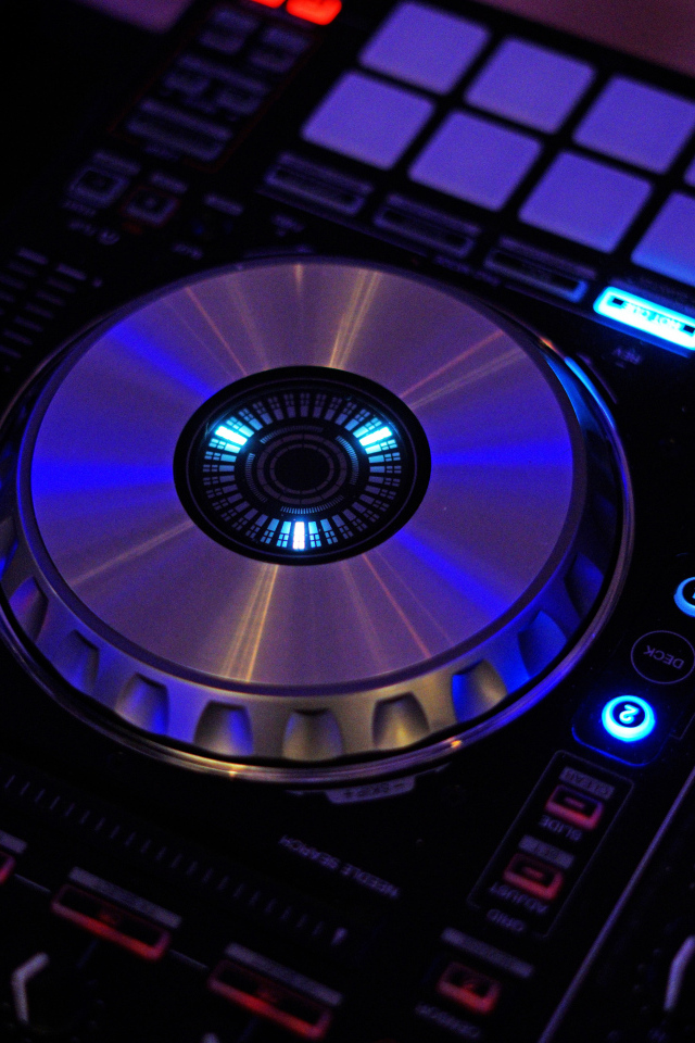 Инструмент диджейской установки