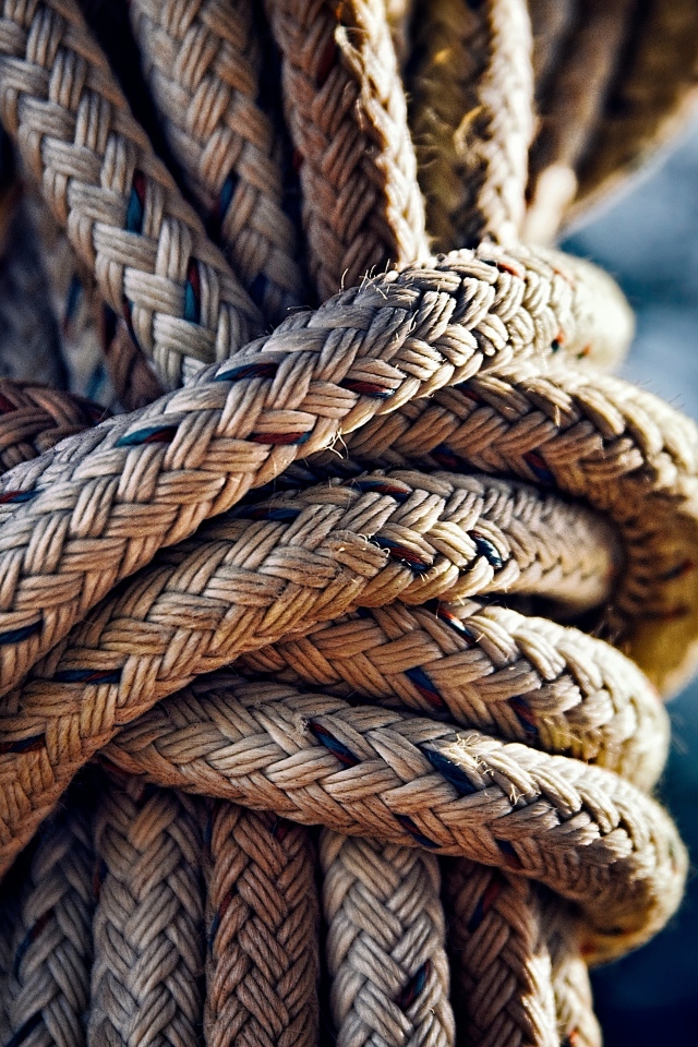 Морской узел на канате 