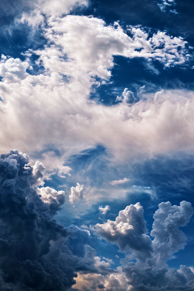 Красивые необычные облака в небе