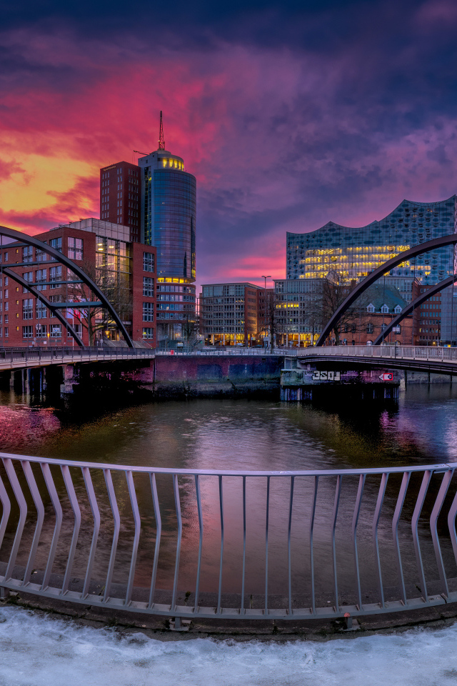 Панорама города Гамбург зимой, Германия