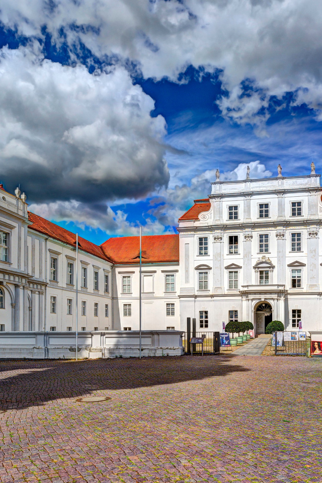 Здание ратуши в городе Ораниенбург, Германия