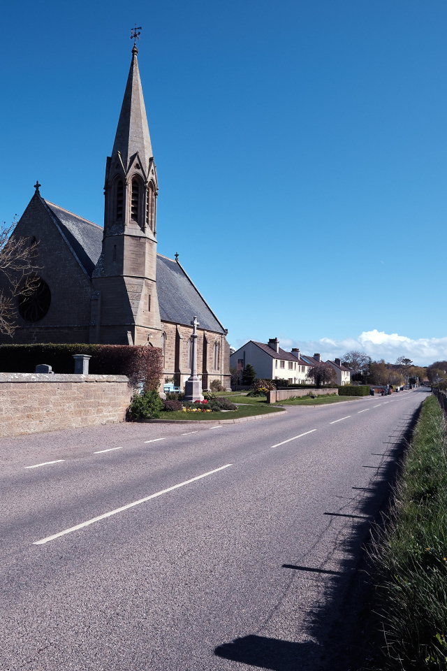 Старая церковь у дороги, Шотландия