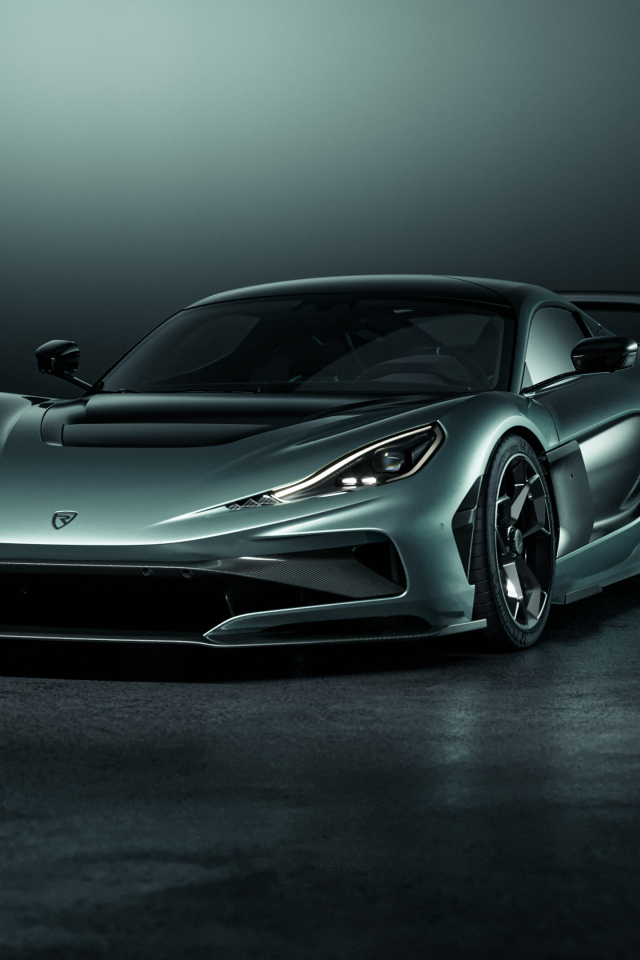 Автомобиль Rimac Nevera R 2024 года вид спереди