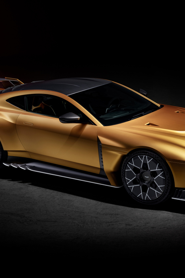 Презентация автомобиля Aston Martin Valiant 2024 года