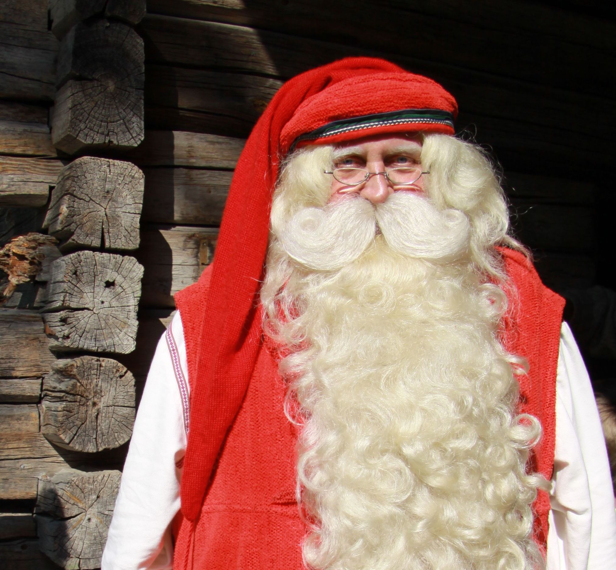 Дед мороз растет. Финский дед Мороз йоулупукки. Дед Мороз в Финляндии йоулупукки. Финляндия: Joulupukki (йоулупукки).