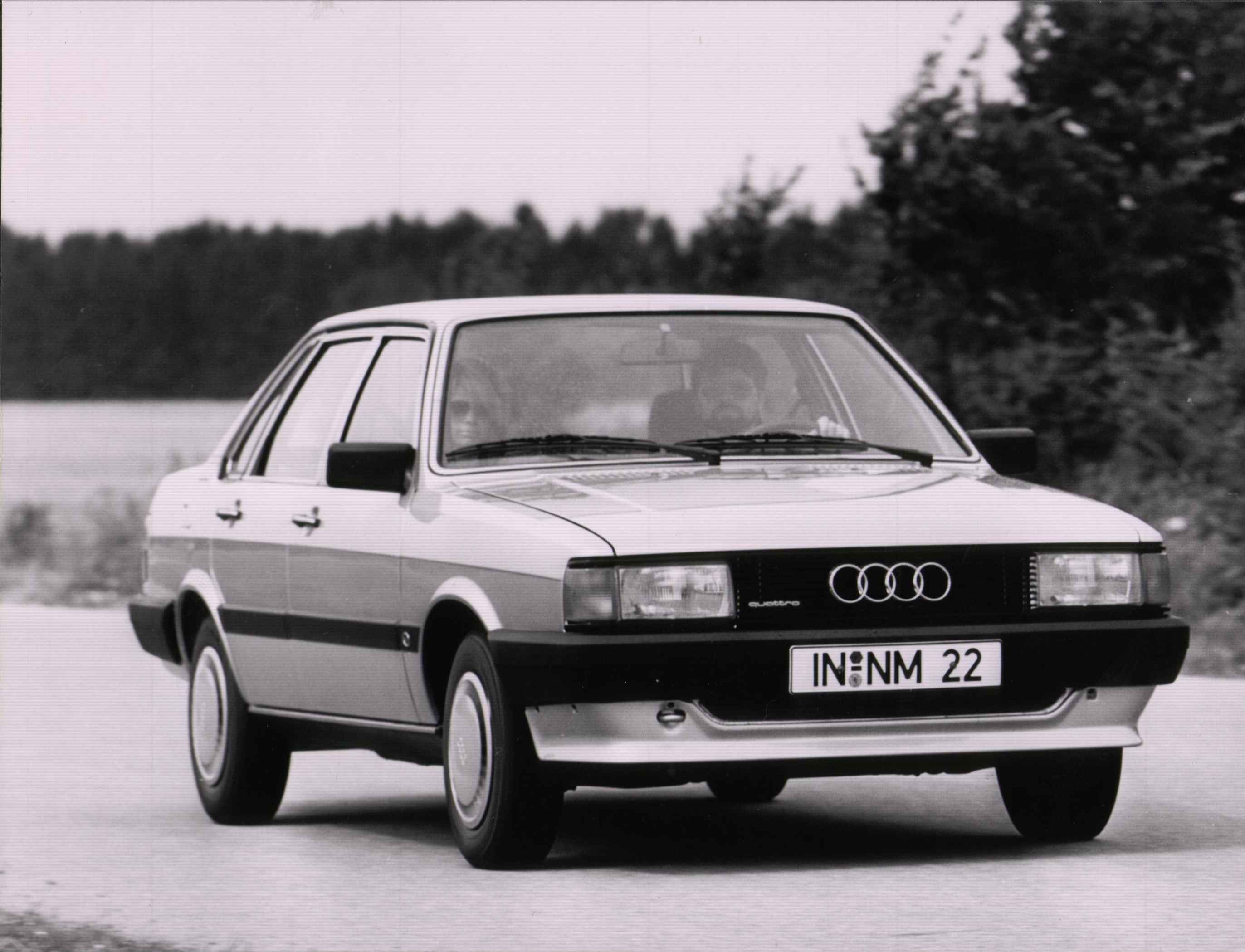 Ауди первого поколения. Ауди 80 в2. Audi 80 b2. Ауди 80 кватро. Ауди 90 кватро Ауди 80.