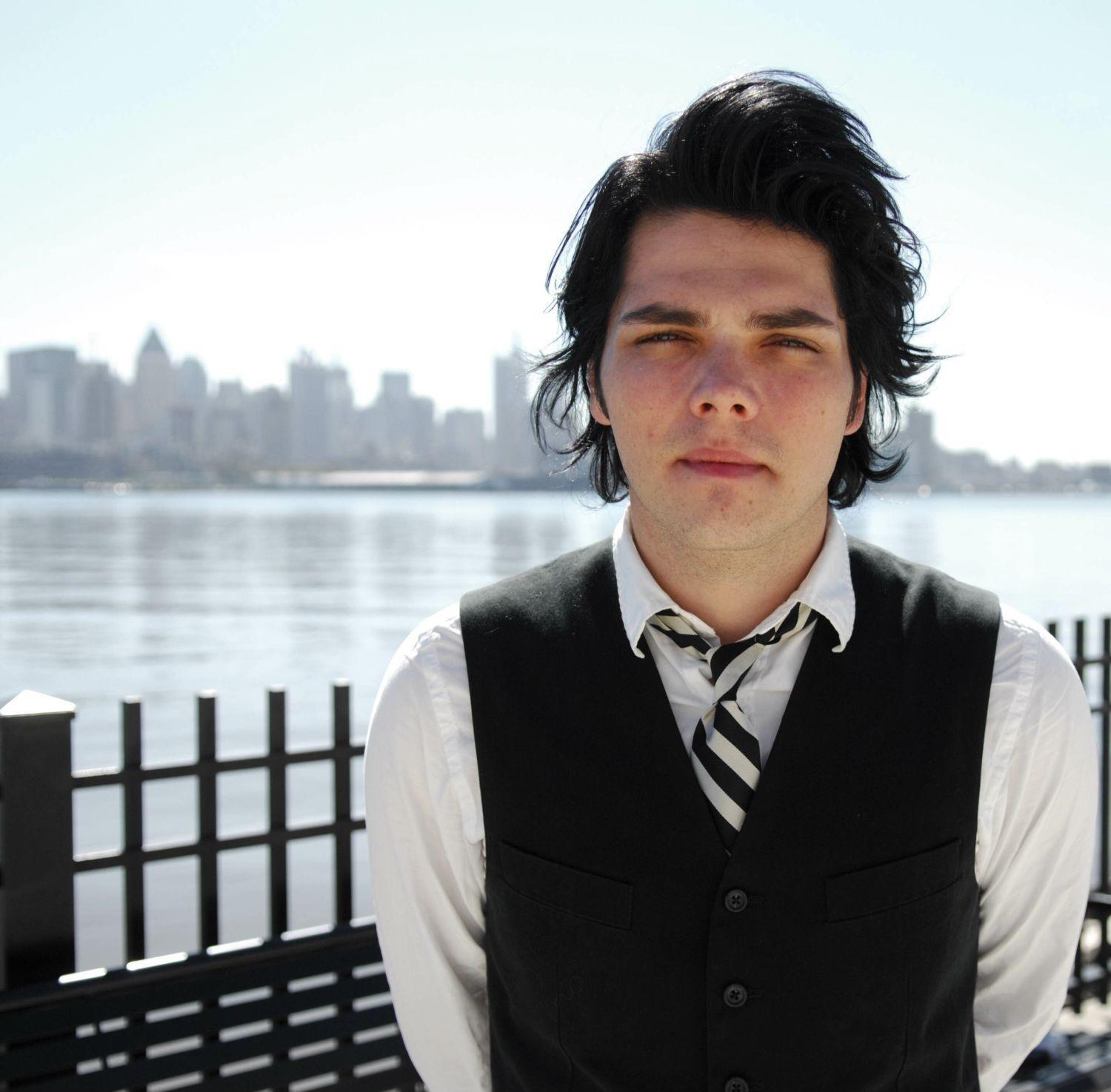 Знаменитый киноактер Джерард Уэй - обои для рабочего стола, картинки, фото