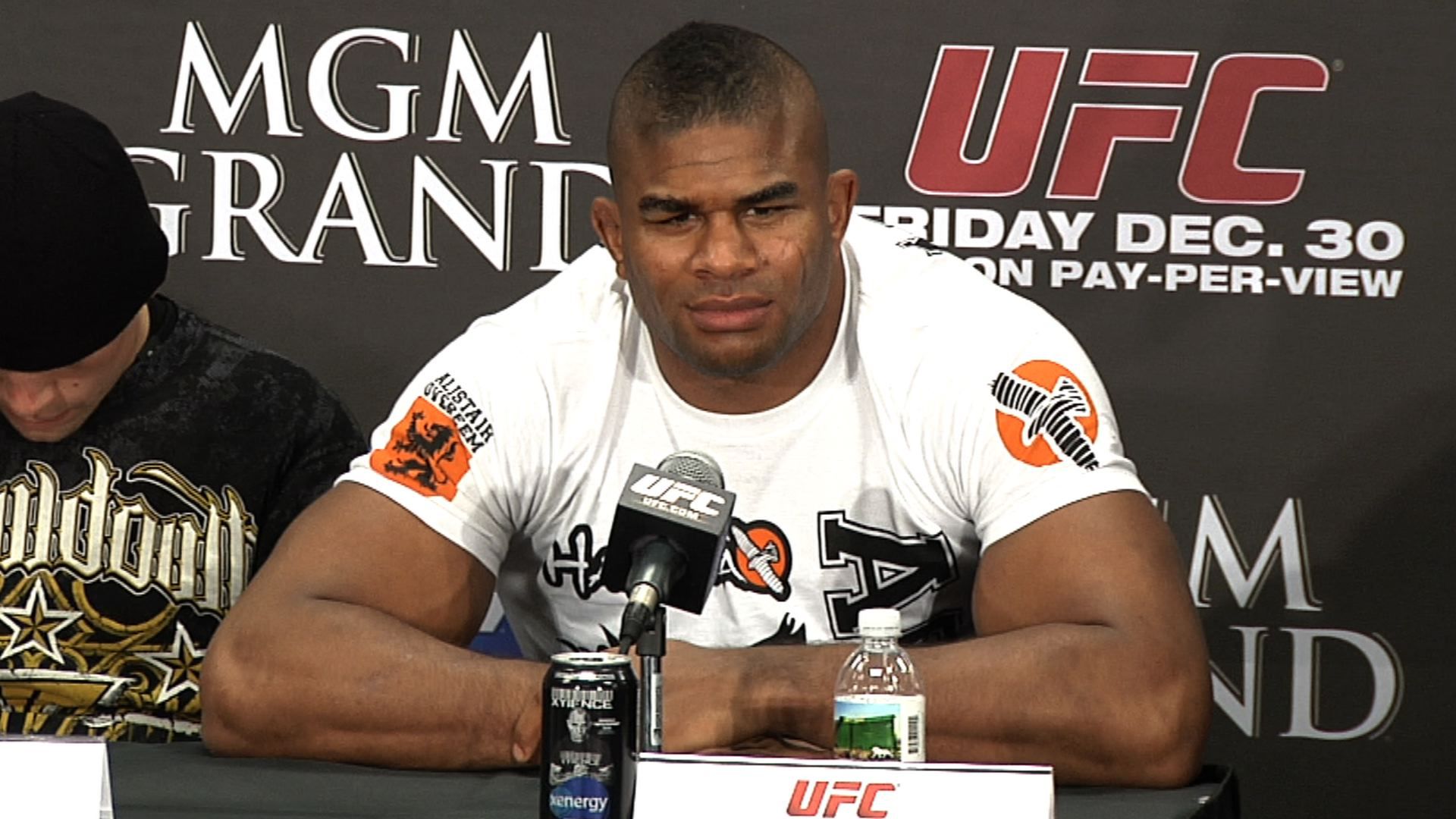 Ufc Fighter Alistair Overeem Wallpapers And Images Wallpapers Pictures Photos