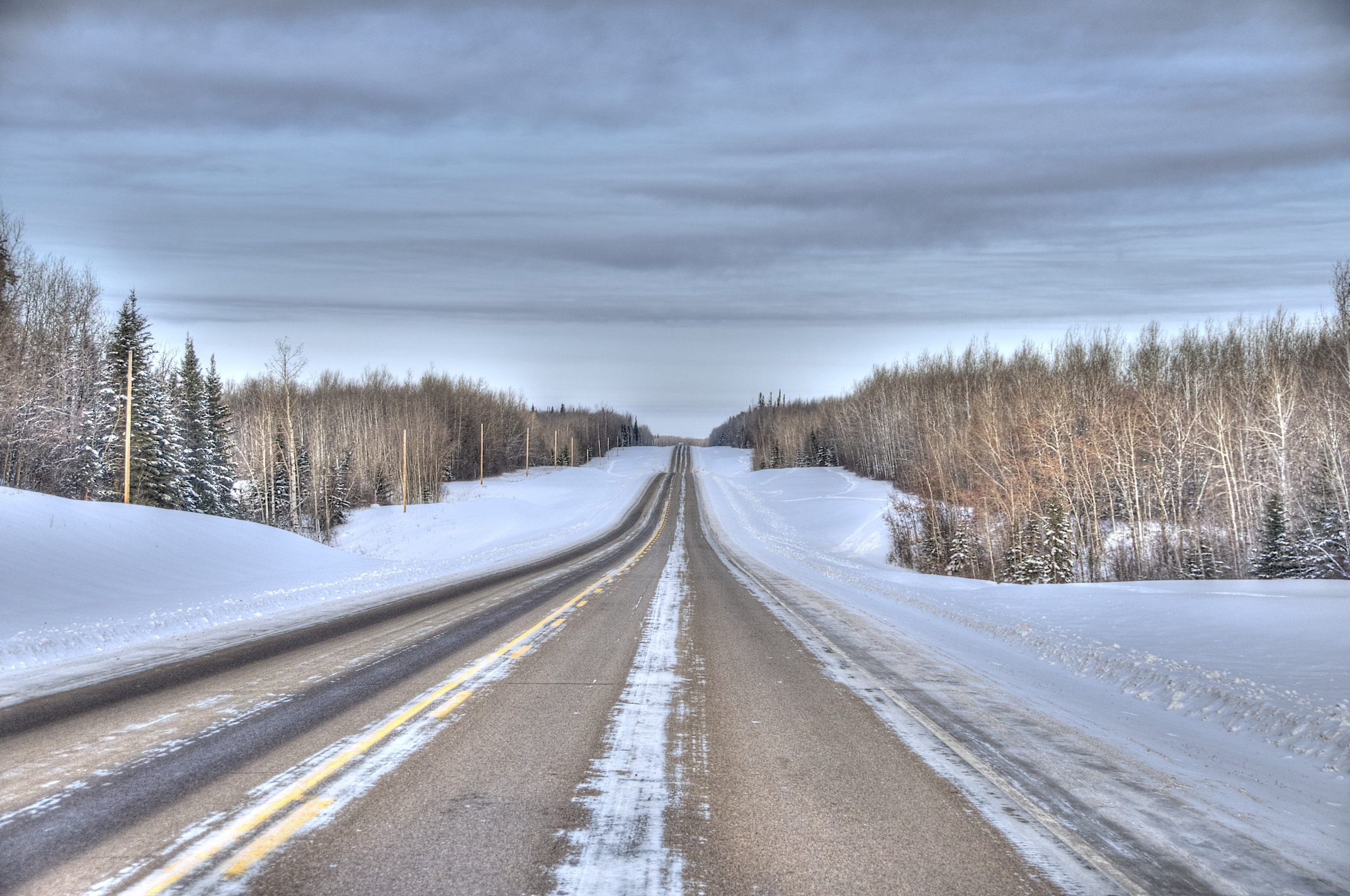 Тема зимней дороги. Трасса м5 природа. Зимняя дорога. Трасса зима. Дорога трасса зима.