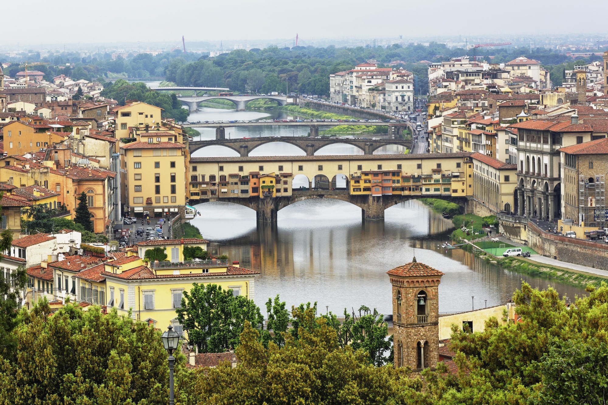 Сан через. Флоренция Италия. Мост Понте-Веккьо г Флоренция. Италия город Флоренция (Firenze).