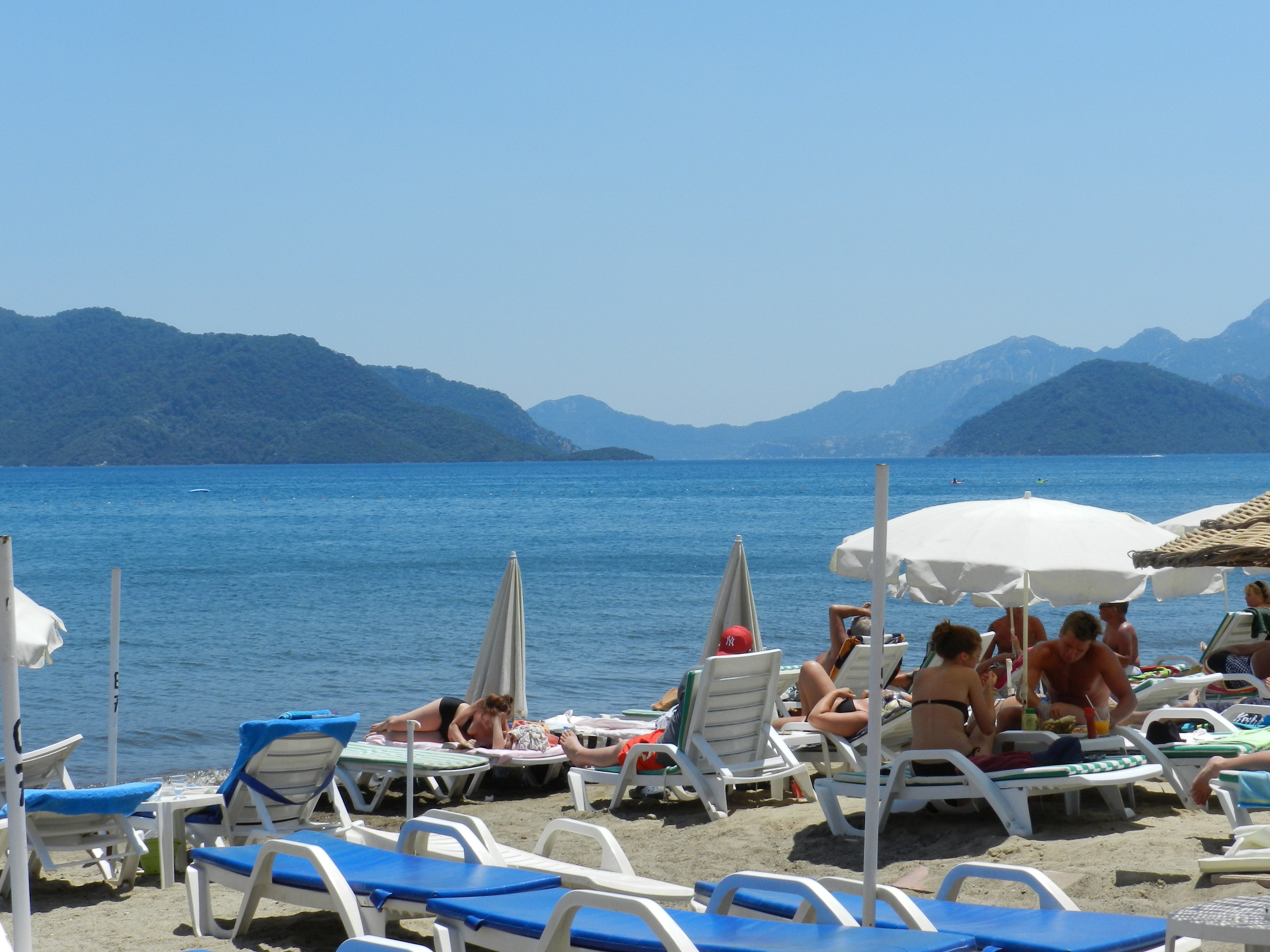 Куда лучше отдохнуть в турции. Marmaris Турция Мармарис. Мармарис пляж. Пляж в Карадже, Мармарис. Мармарис Центральный пляж.