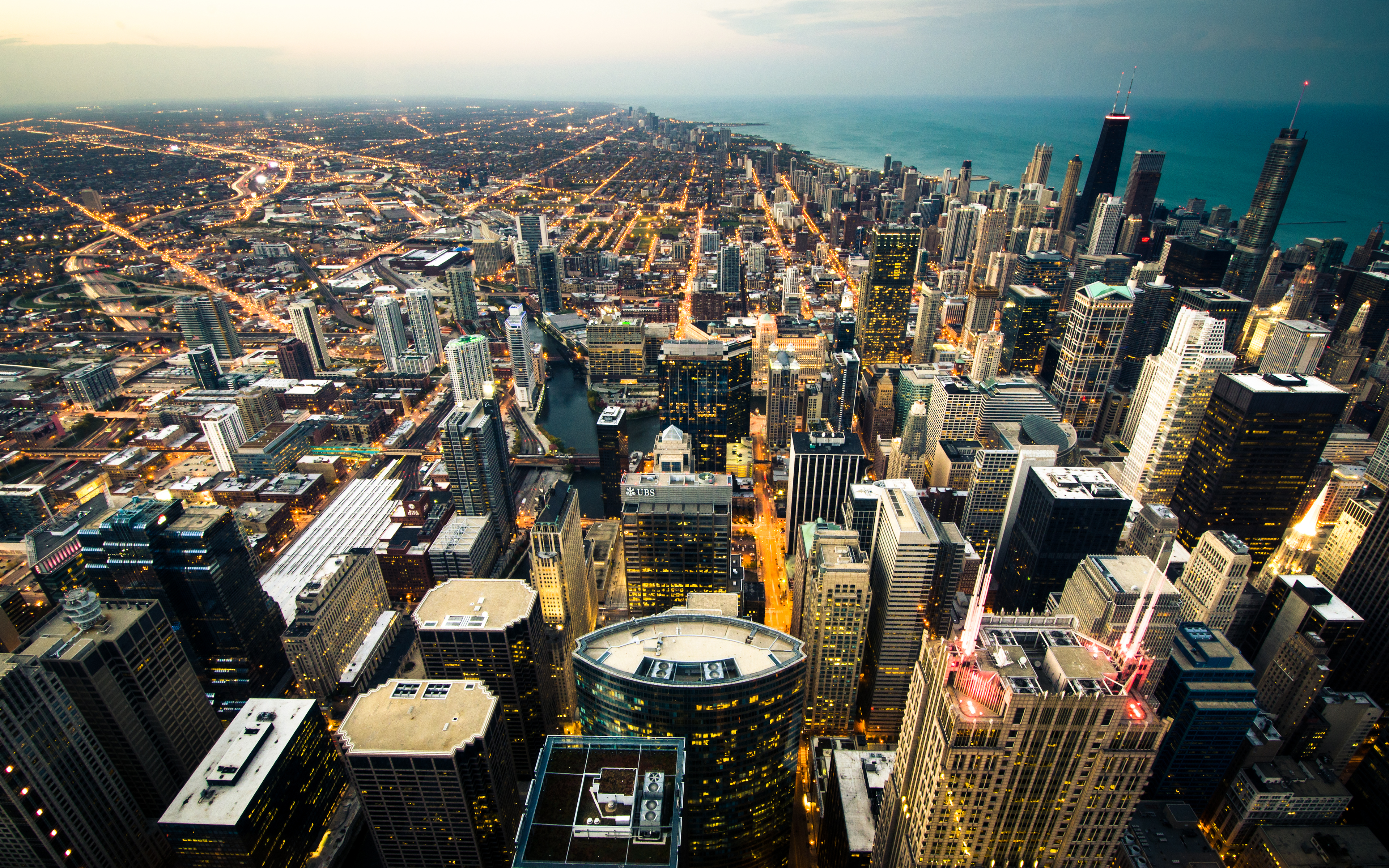 Вид. Небоскребы Чикаго. 4k Чикаго панорама. Небоскребы Чикаго и Нью-Йорка. Чикаго Скайлайн панорама.