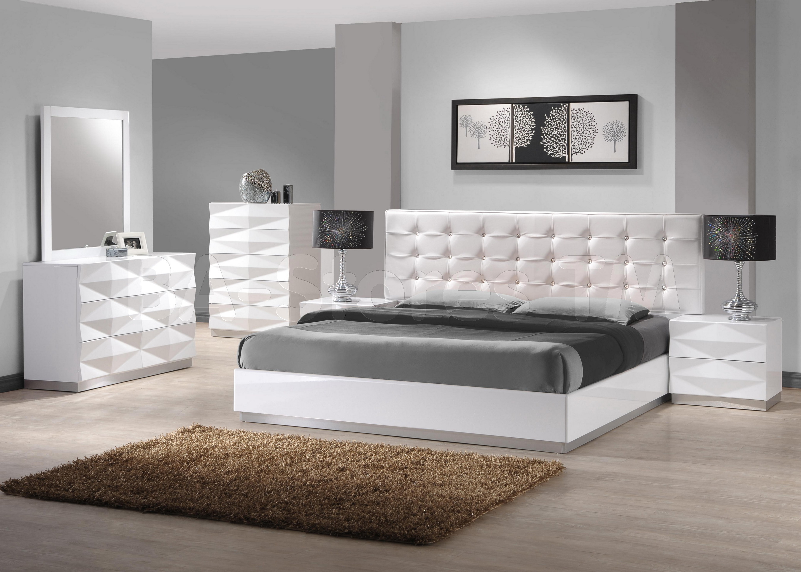 Мебель спальни белый цвет. Спальный гарнитур Panda White Polywood. Белая спальня. Спальни белые современные. Спальня в белом стиле.