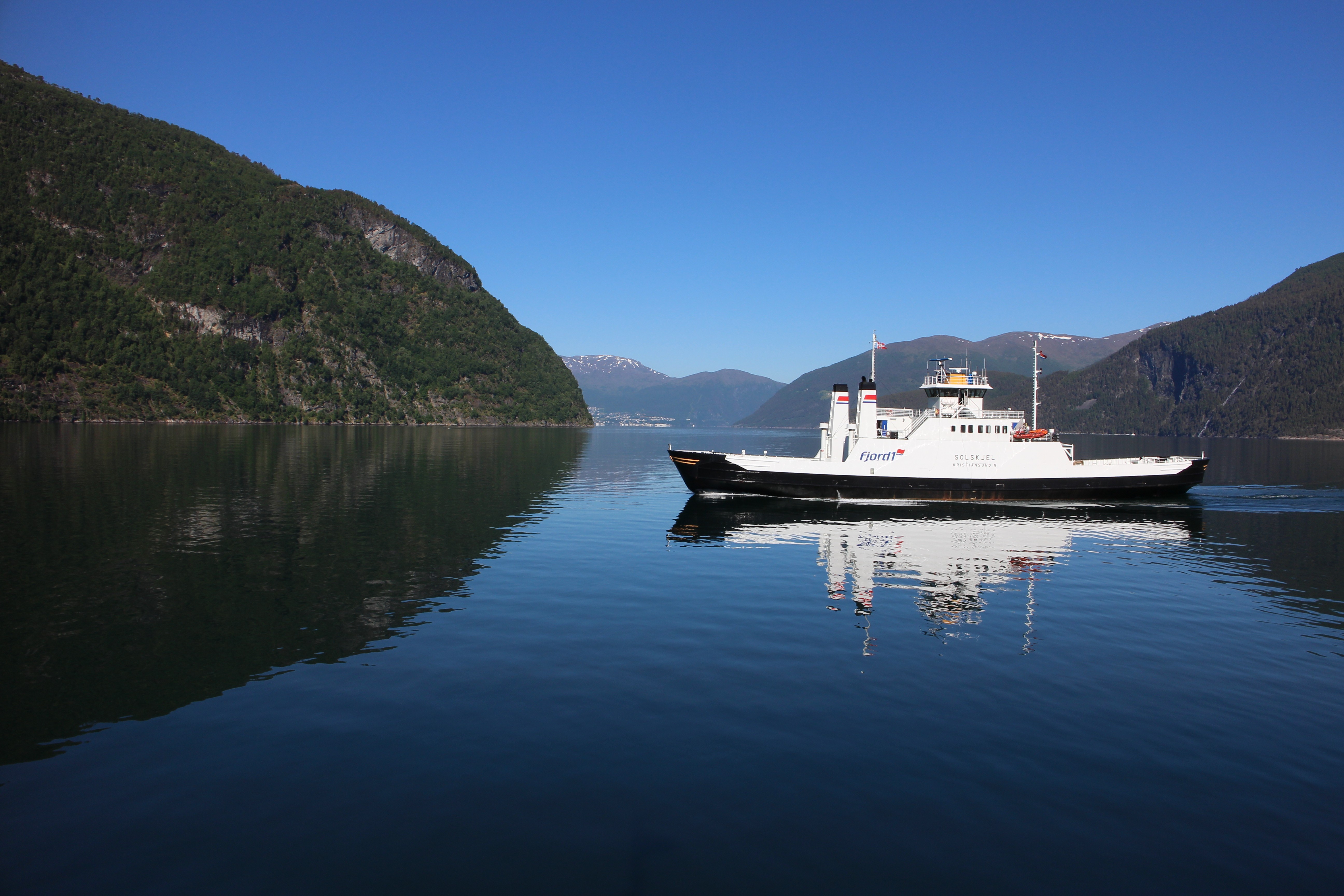 Zastaki.com - Корабль рыбаков в Норвегии