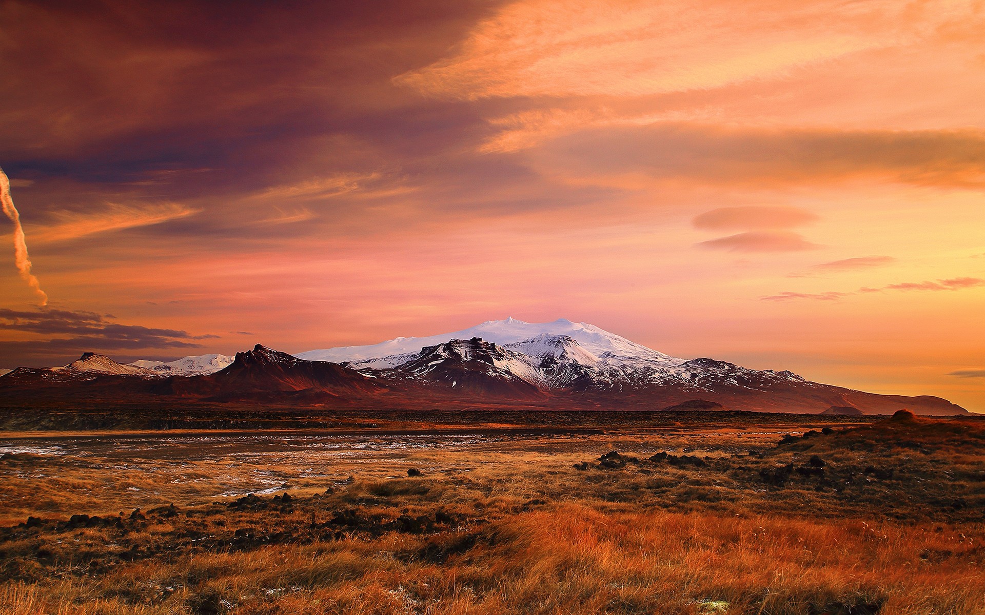 Plains And Mountains In Iceland At Sunset Desktop Wallpapers