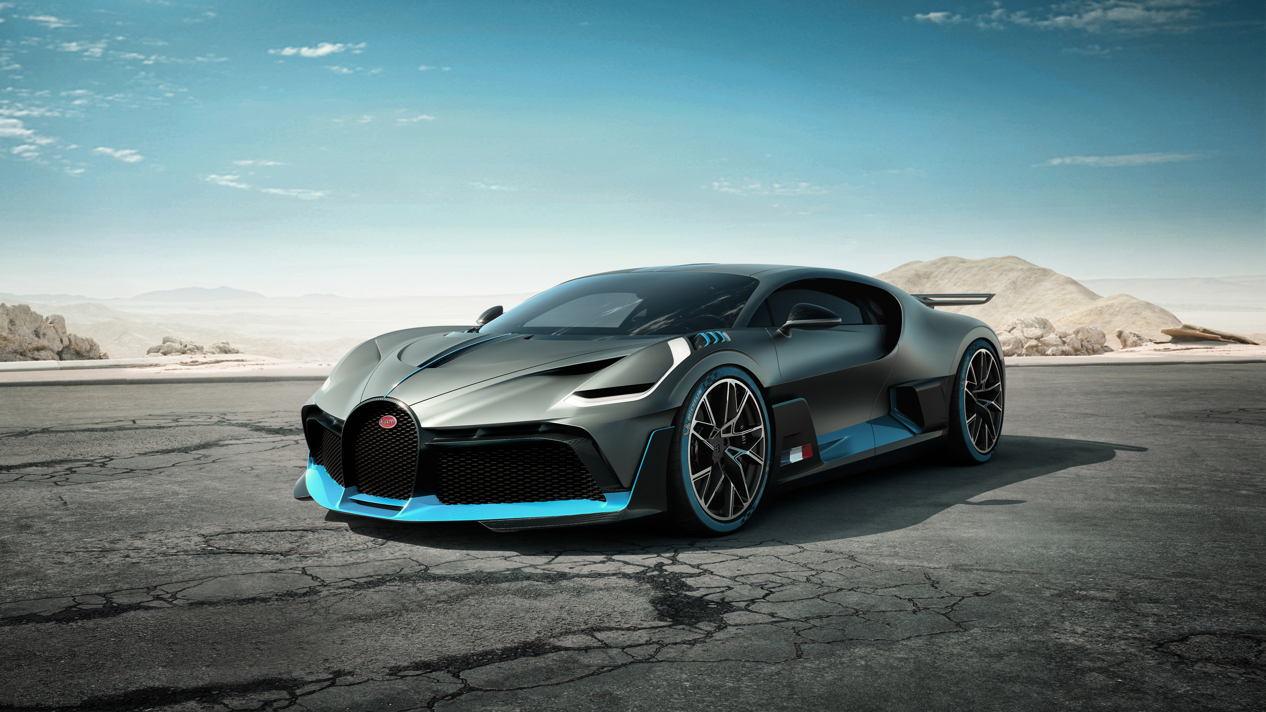Roxy Bugatti