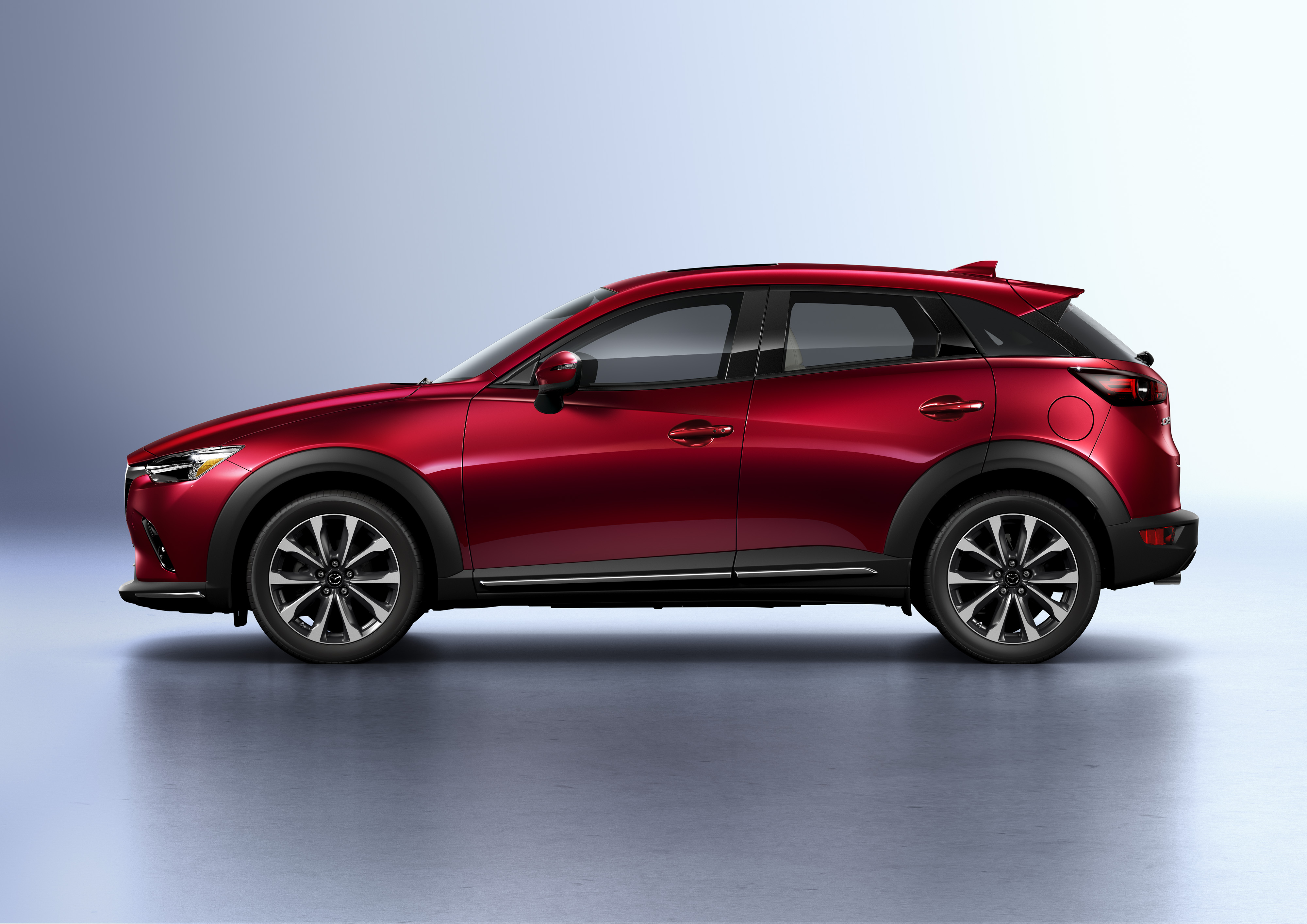 Три сх. Mazda cx3 2021. Mazda CX 3 2020. Mazda cx3 2019. Mazda кроссовер CX-6.