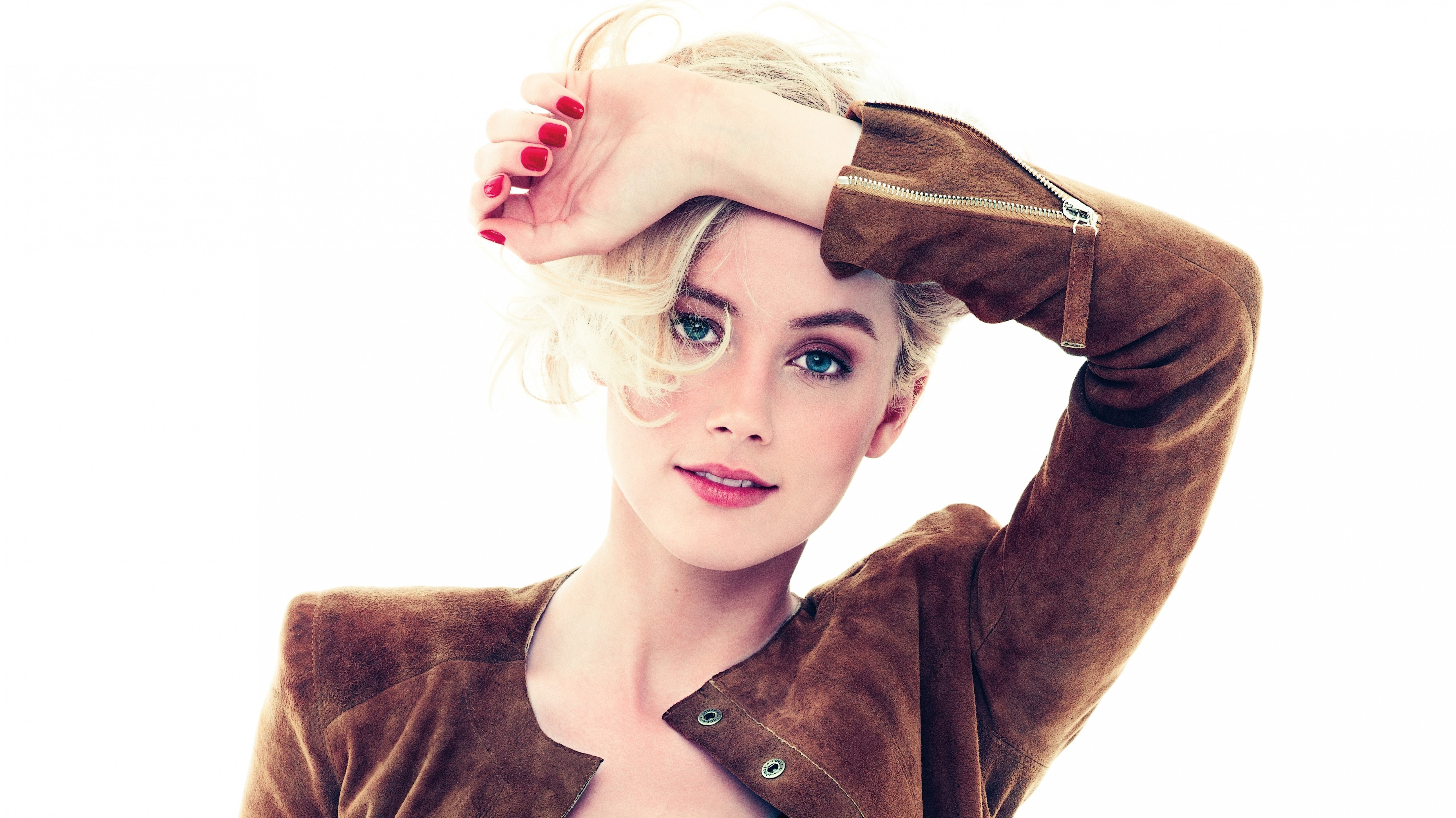Actress Amber Heard With Red Manicure On A White Background Wallpapers And Images Wallpapers Pictures Photos