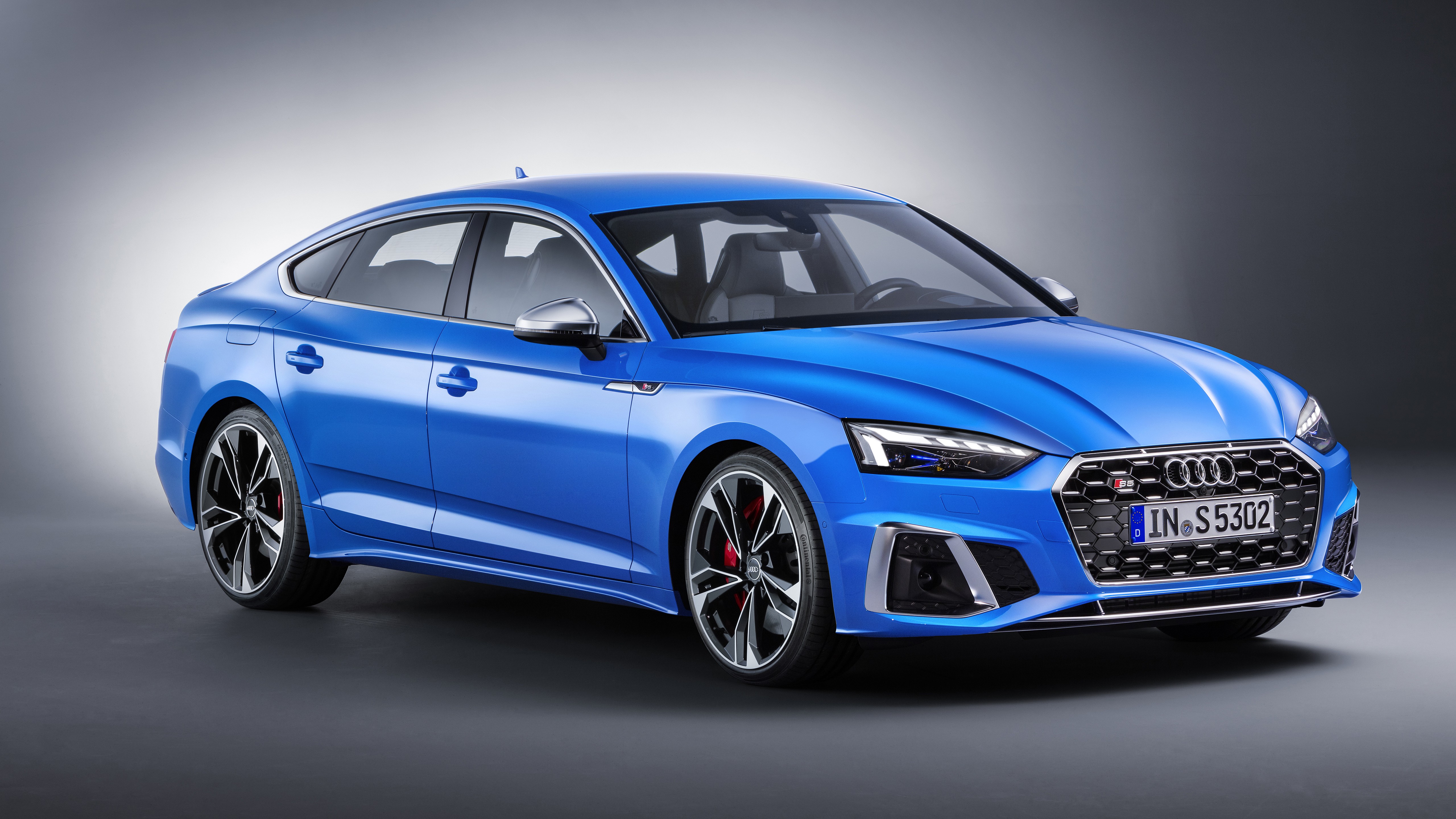 Ауди s5 синяя