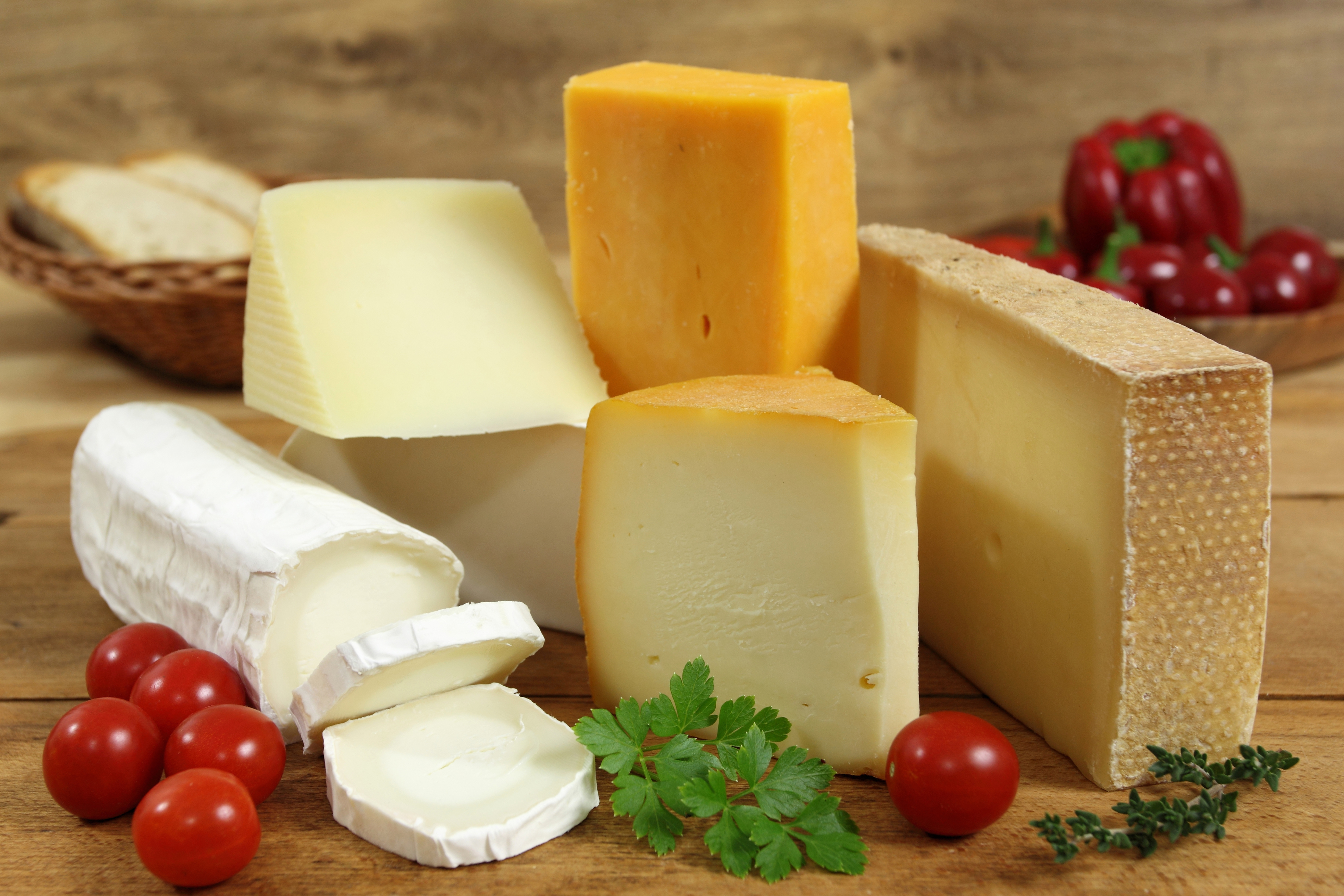 Сонник есть сыр. Сыр. Продукты сыр. Итальянские сыры. Сырная продукция.
