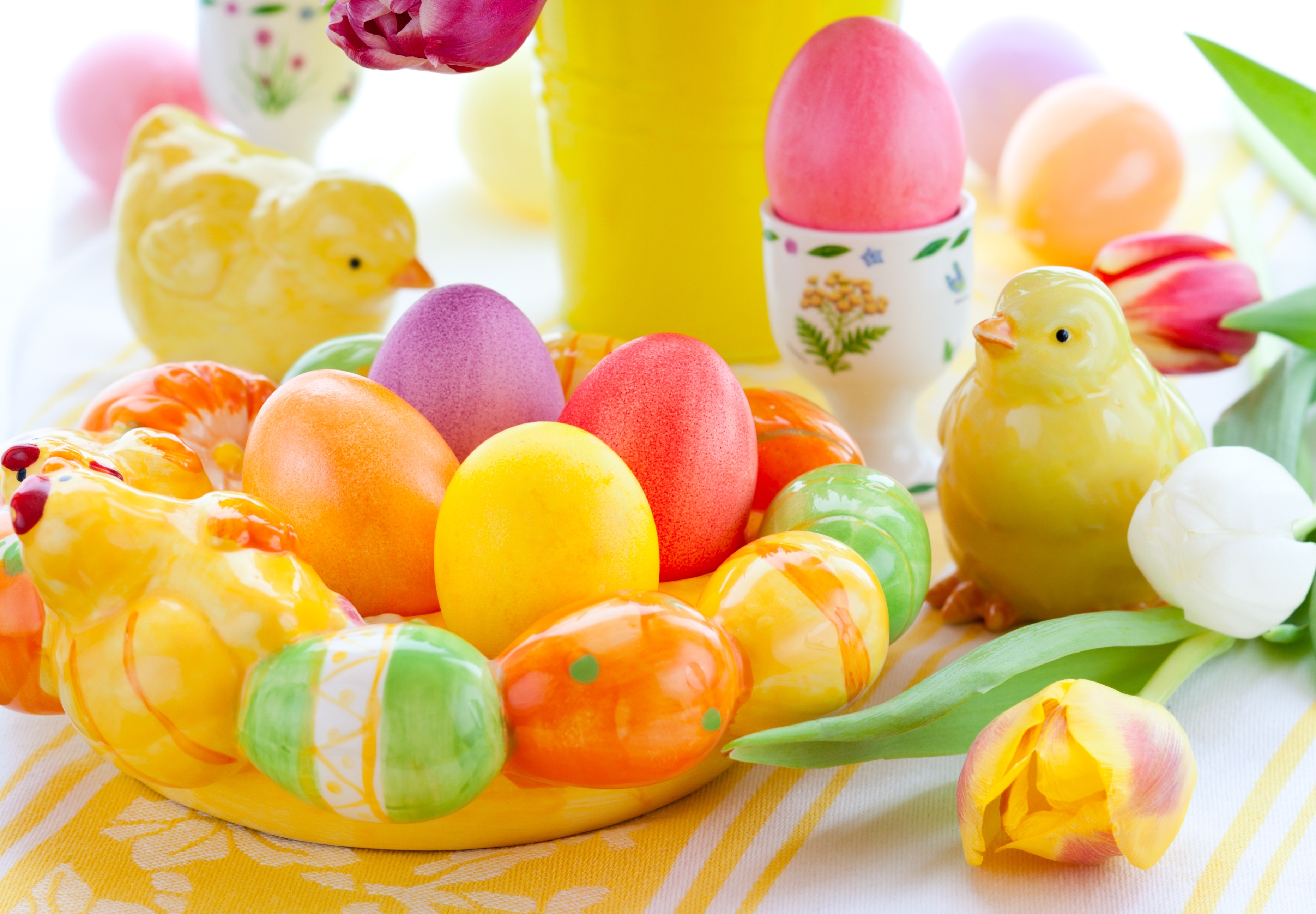 Easter праздник. Пасхальное яйцо. Пасхальное яйцо (праздник Пасхи). Пасхальный цыпленок. Картинки на рабочий стол Пасха.