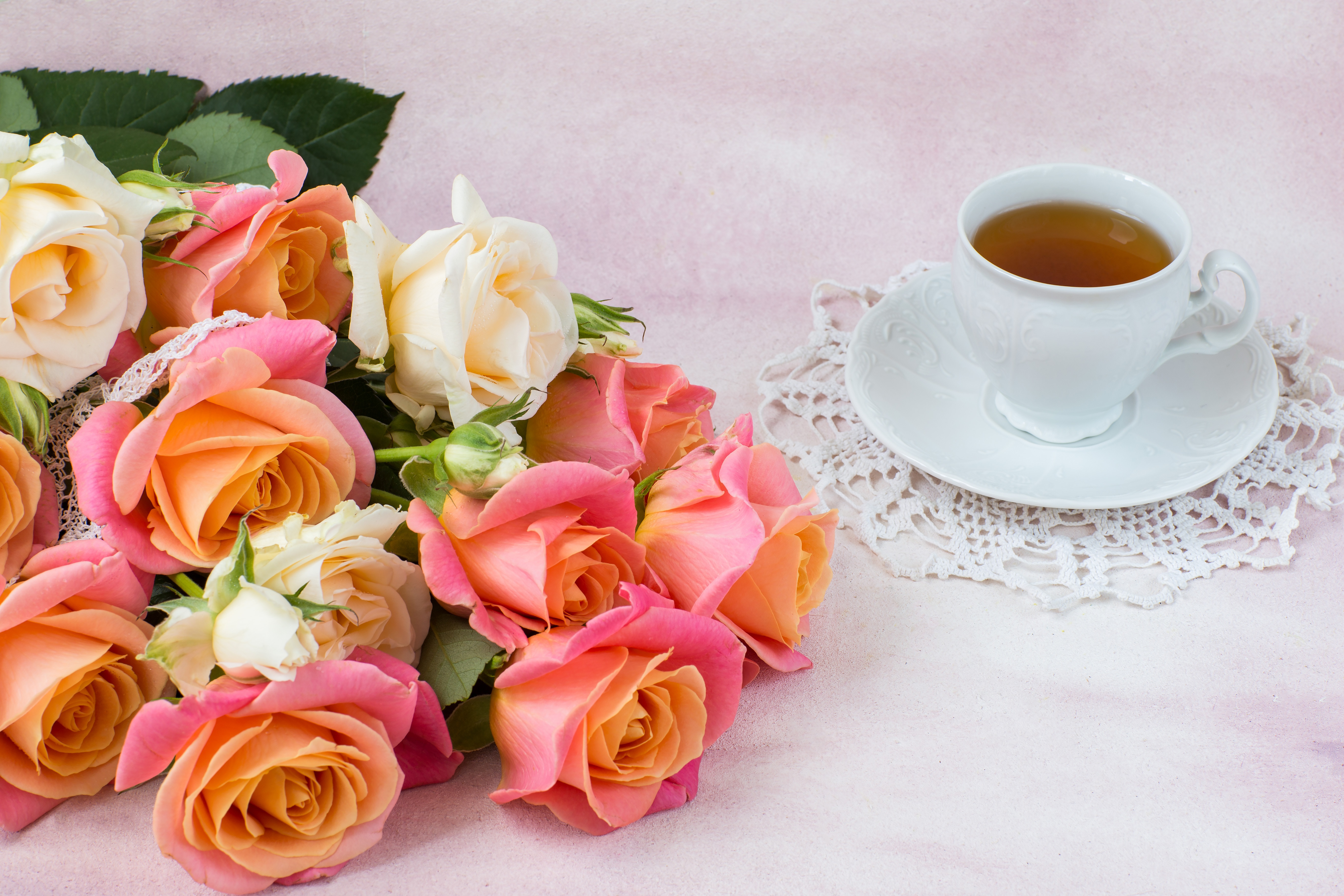 Доброе утро картинки красивые букеты цветов. Утренний букет. Красивые чайные розы букеты. Утренние цветы.
